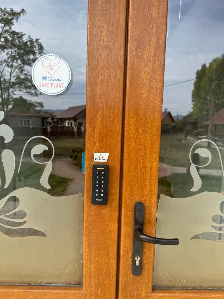Camere De Inchiriat Hatuica Bagian luar foto