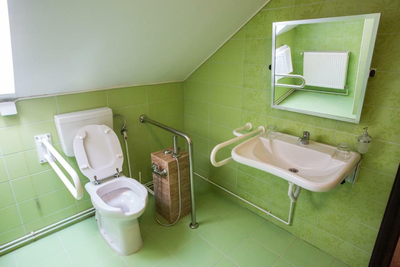 Camere De Inchiriat Hatuica Bagian luar foto